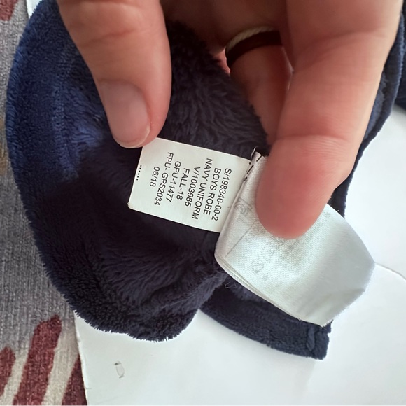 Gap Robe - Picture 3 of 4